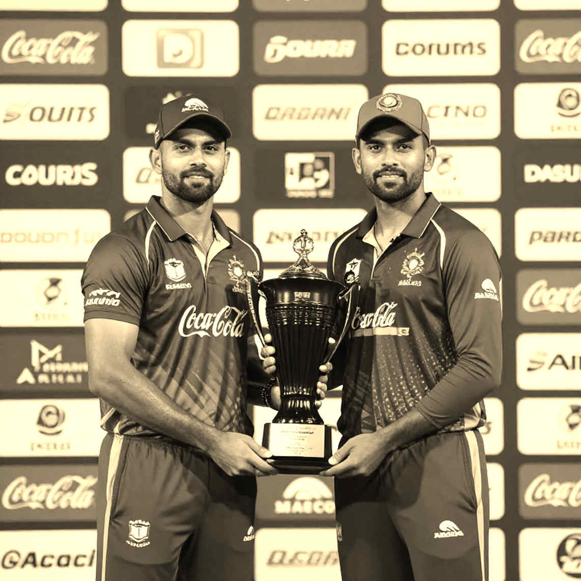 স্টার্কের ছয় উইকেটের ঝড়: ১৫৮/০ থেকে ৩২৯-এ গুটিয়ে যাওয়া দক্ষিণ আফ্রিকার ইনিংসের ভেতরের হিসাব