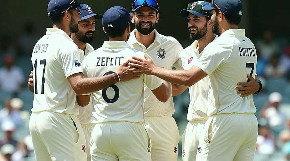 নিলামের আলো, খতিয়ানের ছায়া: ক্রিকেটের ট্রান্সফার উইন্ডো আসলে কোথায় লুকিয়ে রাখে তার গল্প