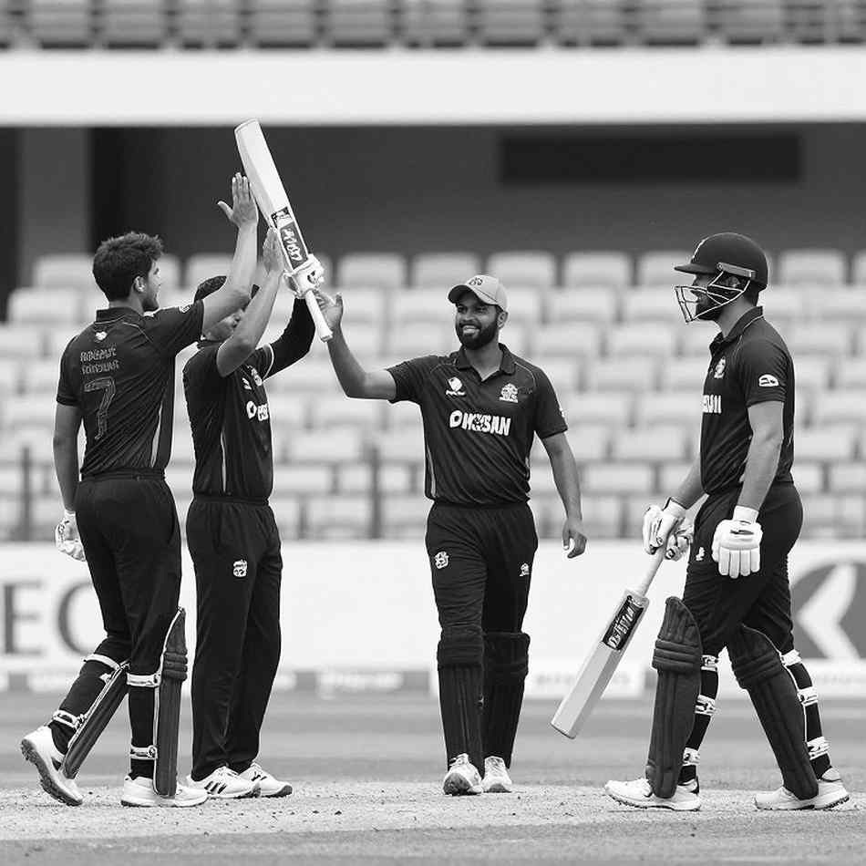 হ্যাগলি ওভালের শেষ দুই ওভার: স্পিন কোটা ফুরানোর পর যে ৩৫ রান ম্যাচের হিসাব বদলে দিল