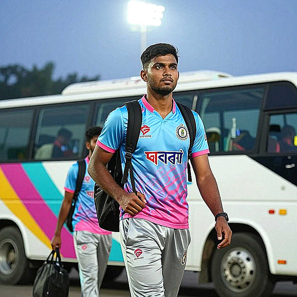 লেজেন্ডস বনাম জাতীয় দল — ঢাকার ছাদ থেকে দেখা এক বিভ্রান্তির খেলা