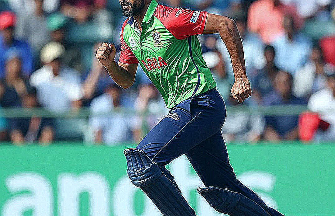 দিল্লির স্পিন ঘরে ফিরলেন অমিত মিশ্র: তিন হ্যাটট্রিকের শিরোনাম ছাপিয়ে আসল প্রশ্নটা কোচিংয়ের