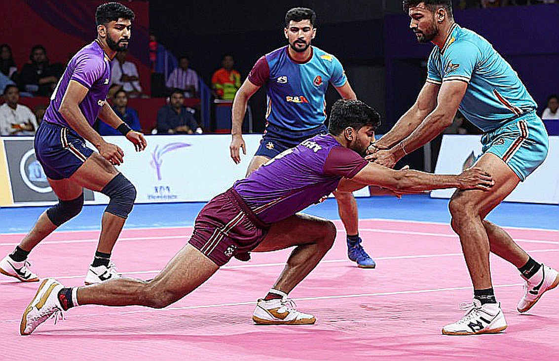 তৃতীয় লেনের প্রশ্ন: আহমেদাবাদে ভারতের 'সেরা দল' আসলে কতটা সেরা?